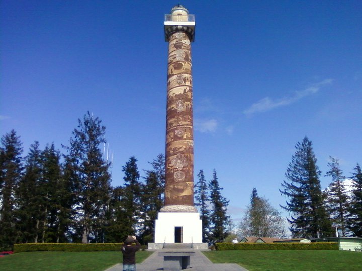 northwest roadside attraction: astoria column