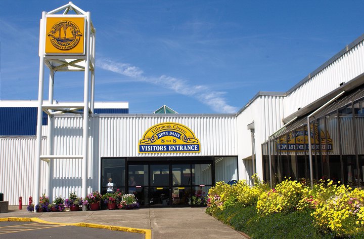 best factory tours in the pacific northwest - tillamook cheese
