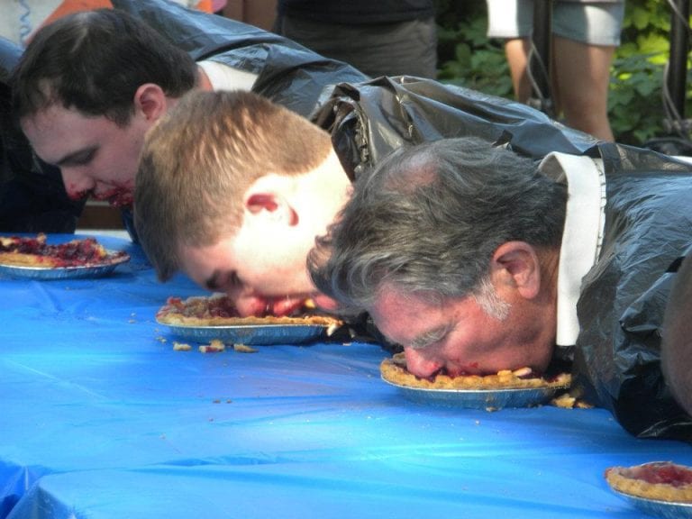 ridgefield wa pie eating contest 
