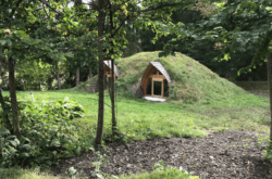 hobbit house rental in PNW