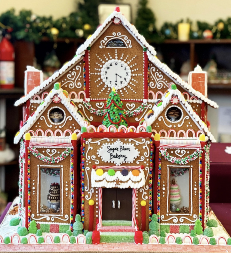 gingerbread house decoration