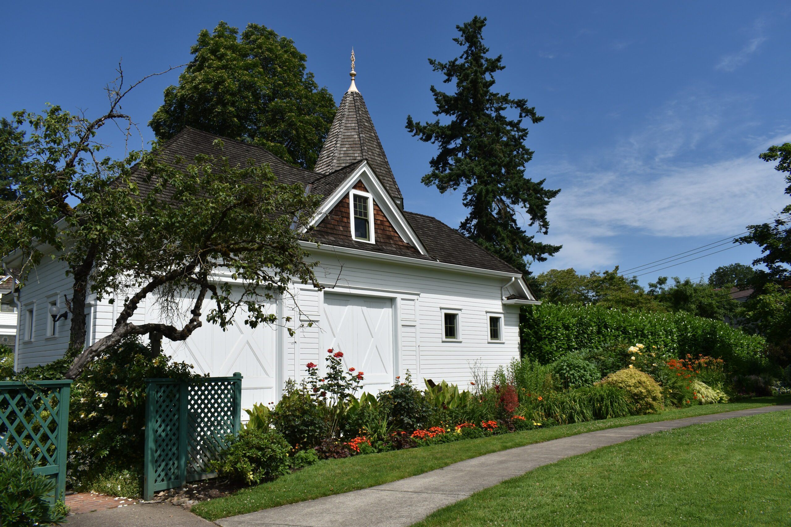 Deepwood Mansion and Gardens in Salem Oregon 